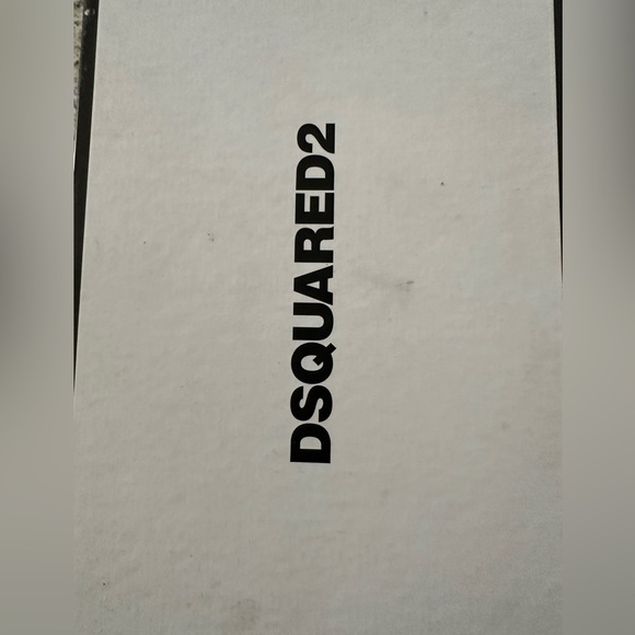 Boys DSquared Trainers - Picture 3 of 6